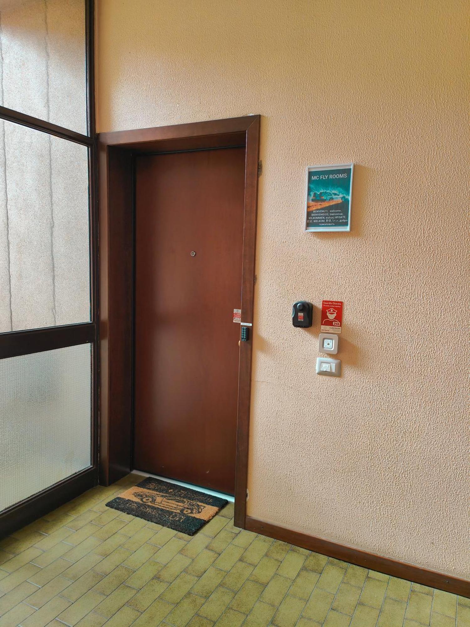 Mc Fly Rooms Malpensa Airport Gallarate Exteriér fotografie